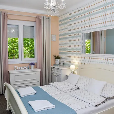 Holly Vendeghaz Apartament Hajdúszoboszló