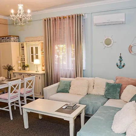 Holly Vendeghaz Apartament *