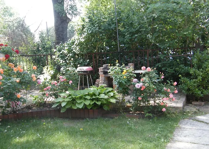 Holly Apartman